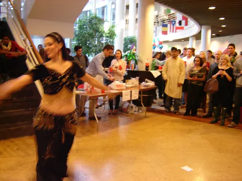 Reischa performing live 6