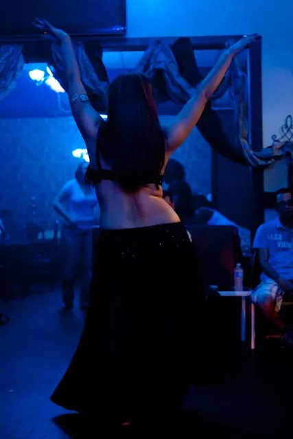 Reischa performing live 15