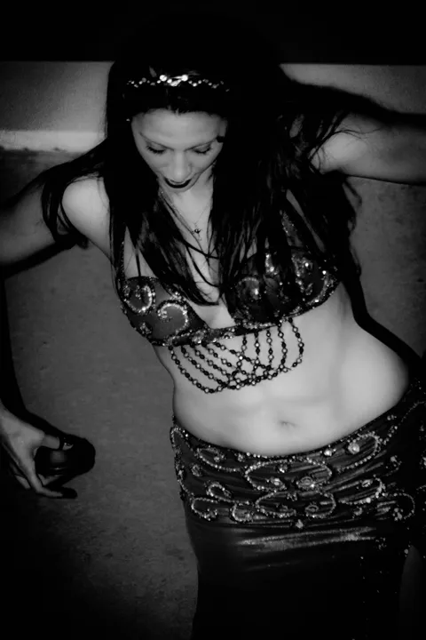 Reischa performing live 21